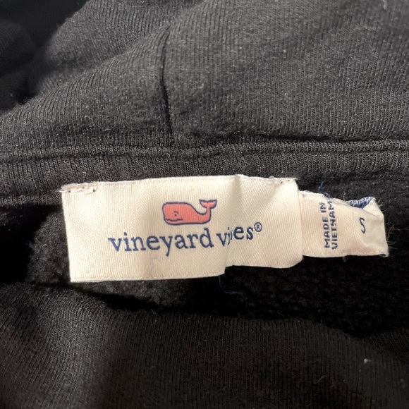 Vineyard Vines cowl neck sweatshirt size small - Picture 2 of 4